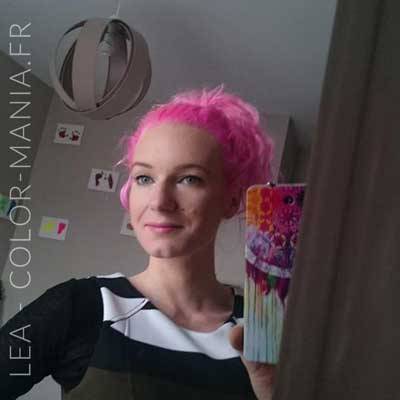 Léa et son Cotton Candy de Manic Panic