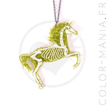 Collier Licorne Squelette Paillettes Dorées | Color-Mania