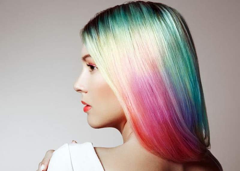 Changer de couleur de cheveux avec la coloration semi-permanente - Color-Mania