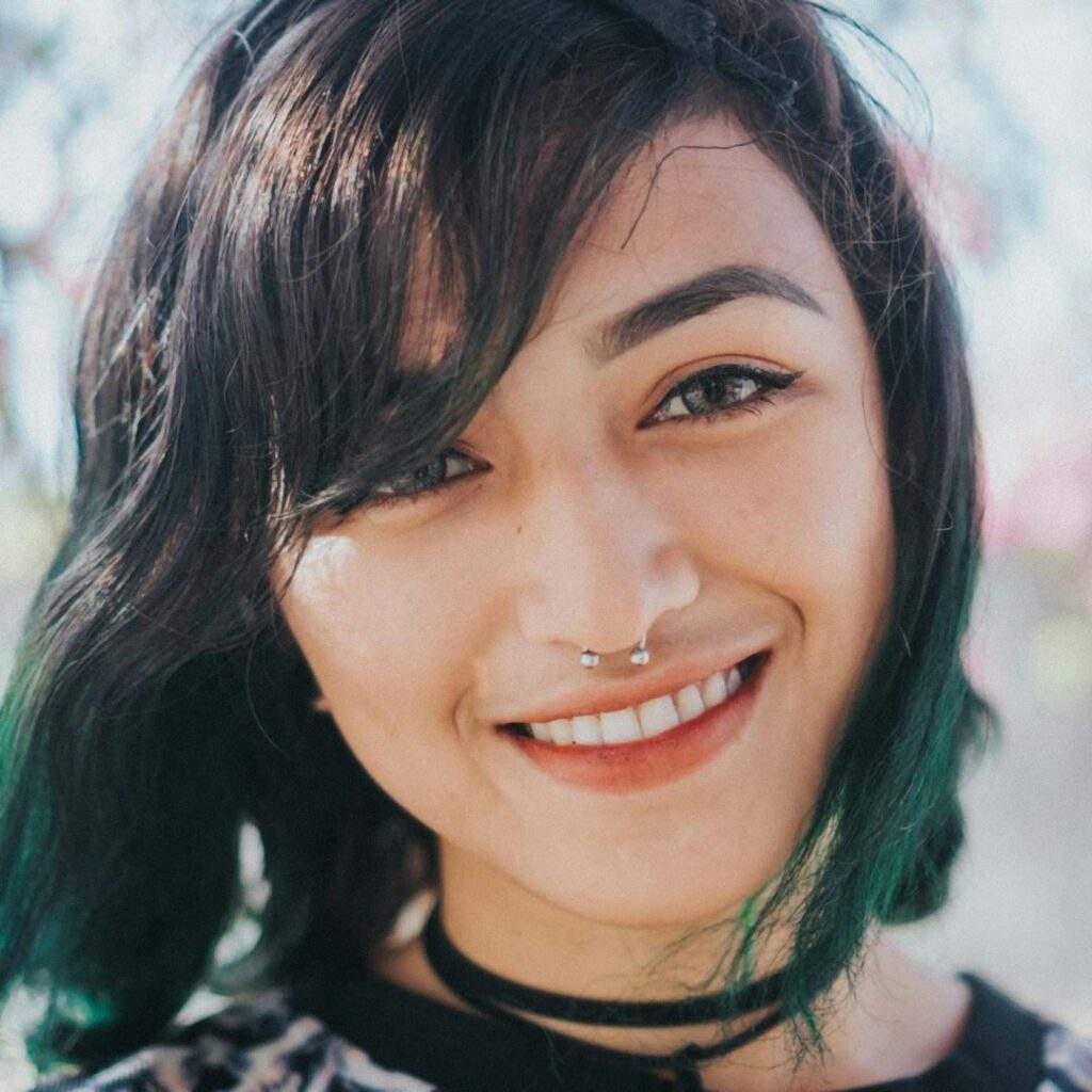 quel est le meilleur gommage cheveux pour des cheveux verts ? La patience...
