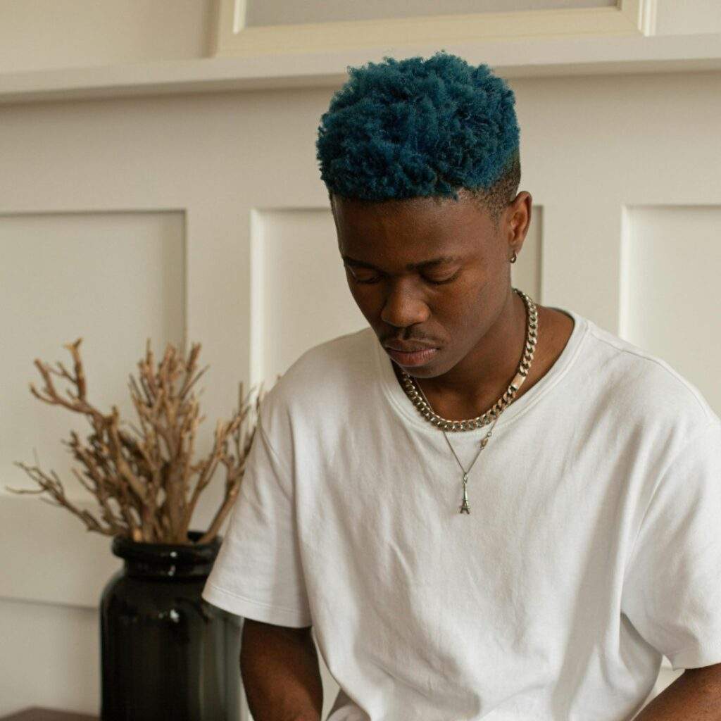 decoloration des cheveux noirs pas toujours indispensable